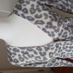 Banana Republic cardigan sweater wool  v-neck leopard cheetah cream gray tan S